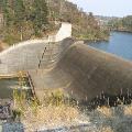 Trevallyn Power Station_Trevallyn Dam which forms Lake Trevallyn